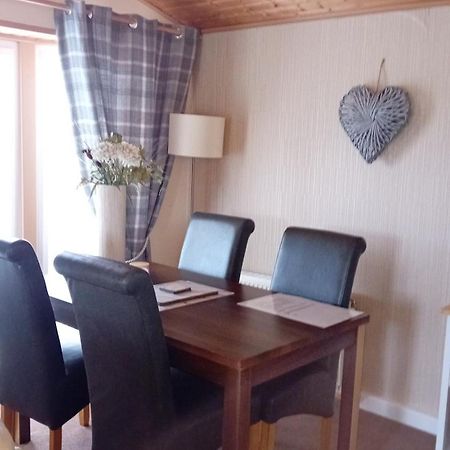 Balminnoch Baytree Lodge At Three Lochs Holiday Park, New Ask About Our Packages Birthday ,Anniversary,Family,Pamper Packages Available מראה חיצוני תמונה